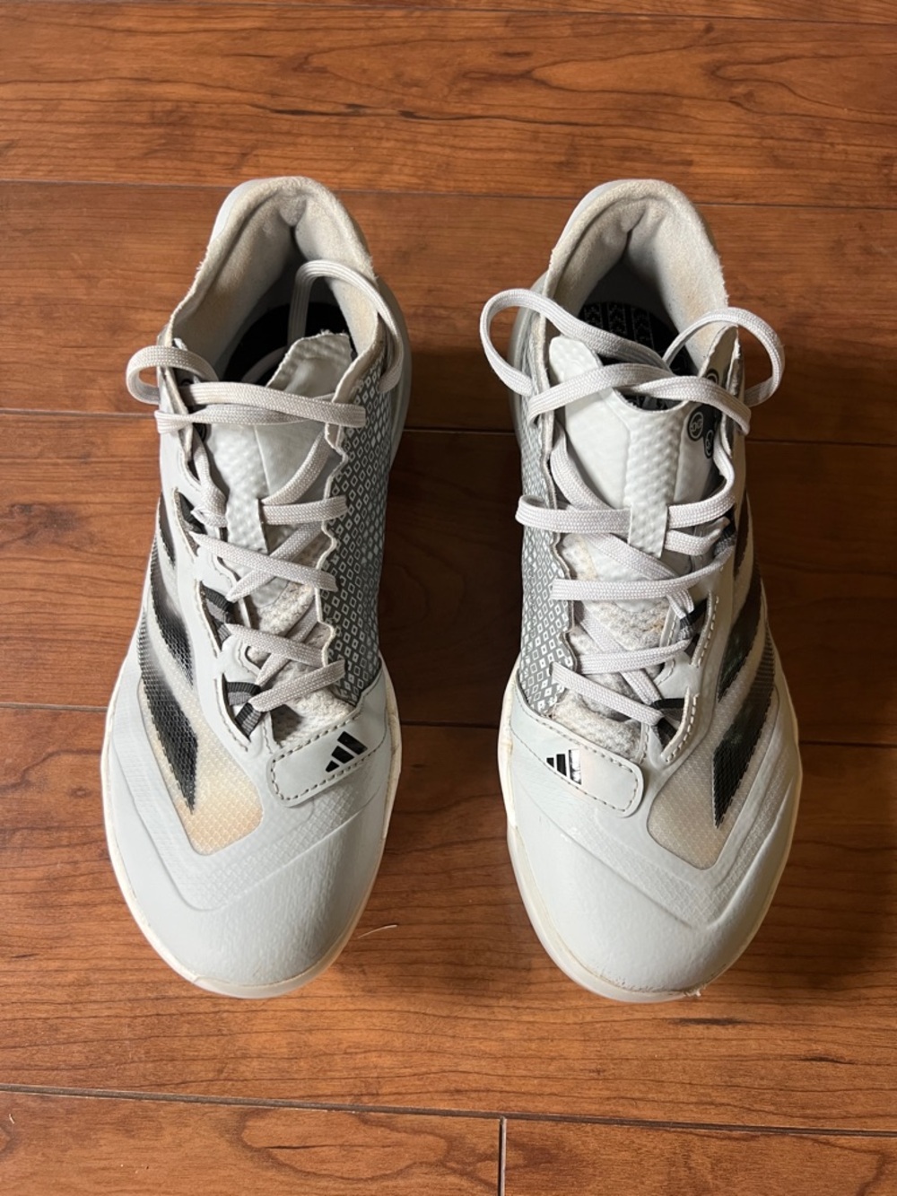 Adidas Men's Light Gray Baseball Cleats